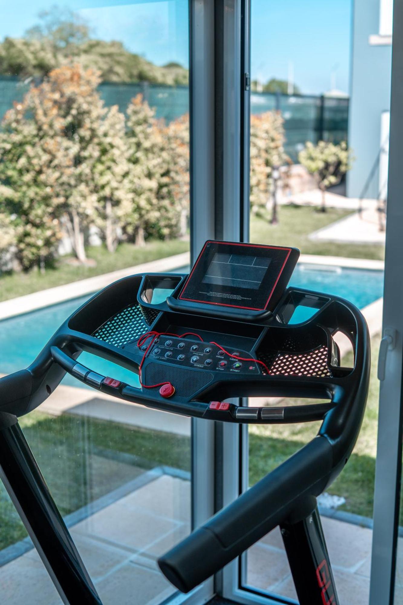 فيلا Douro Prestige Urban Retreat With Shared S-Pool & Gym بورتو المظهر الخارجي الصورة